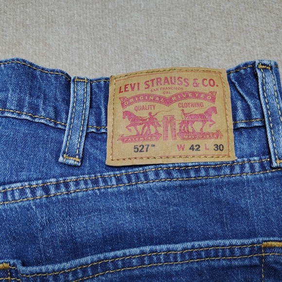 Levi's 527 Bootcut Jeans Mens W42 L30 Blue Denim Cowboy Medium Wash - Picture 8 of 10